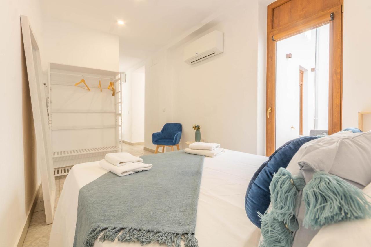 Apartamentos Miguel De Cervantes Centro Cordova Esterno foto