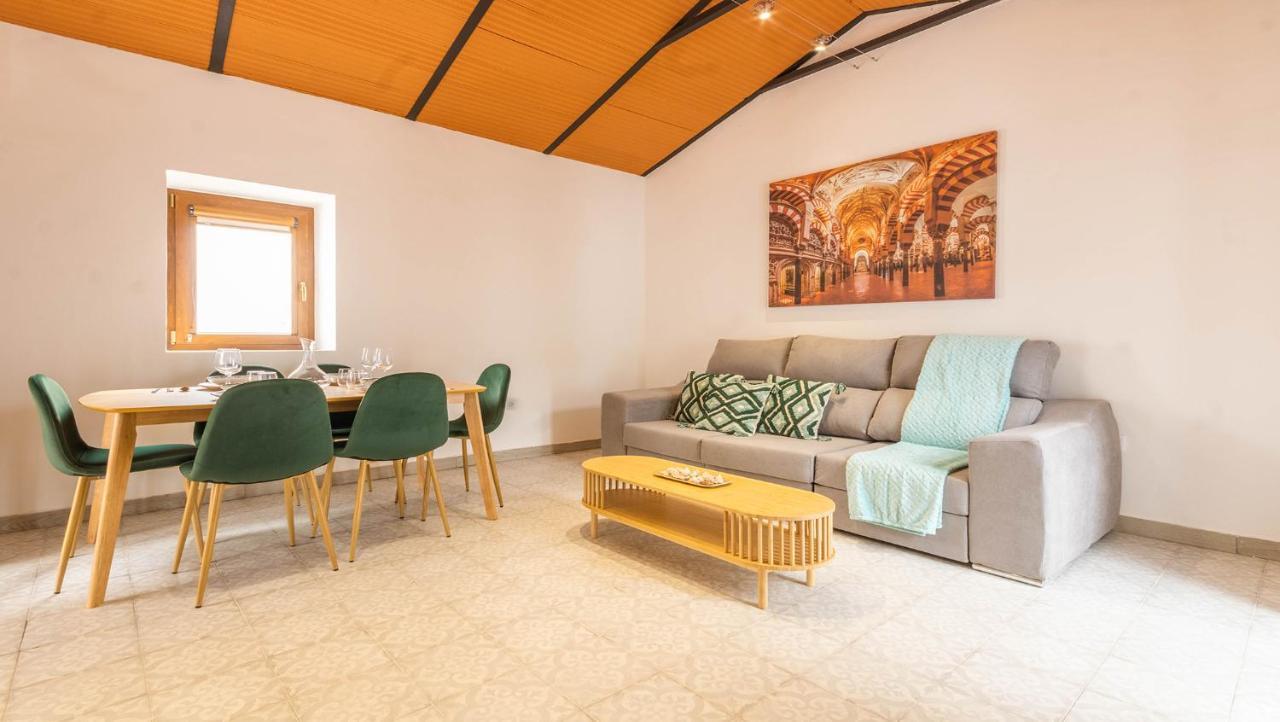 Apartamentos Miguel De Cervantes Centro Cordova Esterno foto