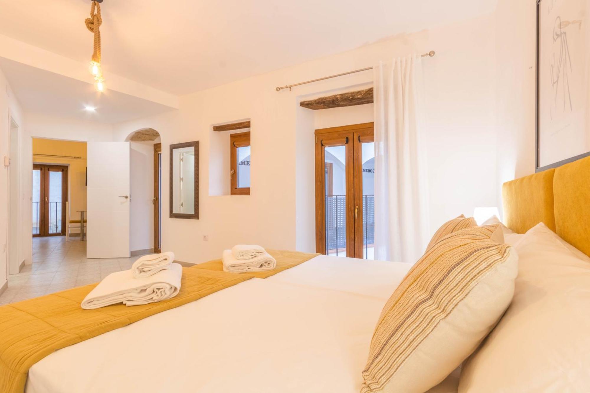 Apartamentos Miguel De Cervantes Centro Cordova Esterno foto